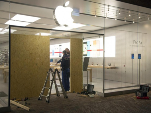 Furto nell’Apple Store di Haarlem