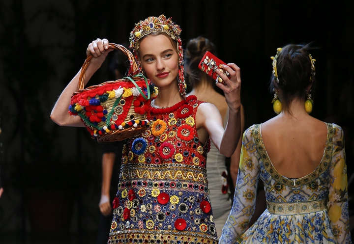 Dolce & Gabbana: Sfilata con Selfie