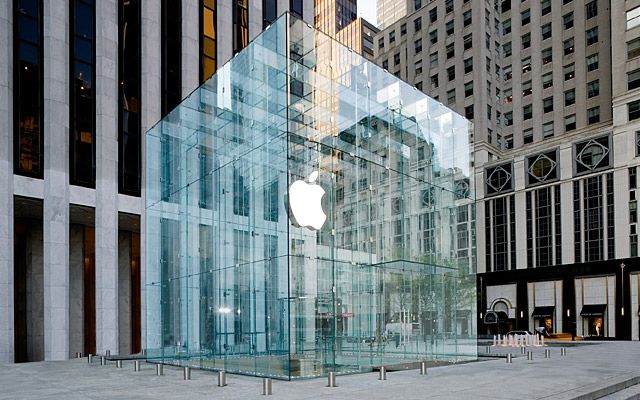 Sostituito il Cubo dell’Apple Store di New York