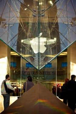 Il 27 Ottobre Chiuderà l’Apple Store del Louvre