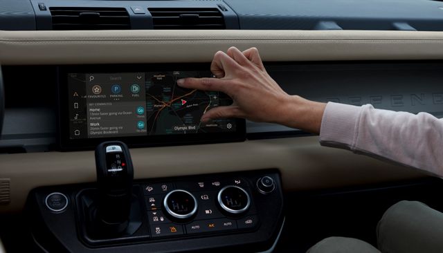 Nuova Land Rover Defender Presenta al CES 2020 la Prima Connettività al Mondo Dual eSim