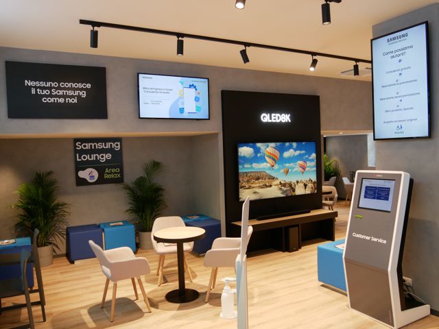 Apre a Cuneo un nuovo Samsung Customer Service