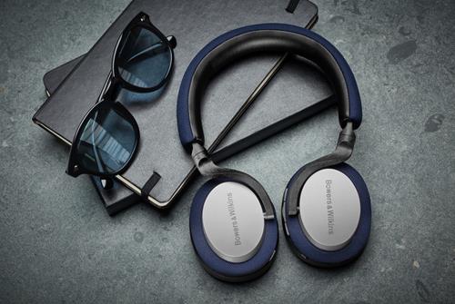 Le Cuffie Bowers & Wilkins PX5 sono un Prezioso Alleato Quotidiano