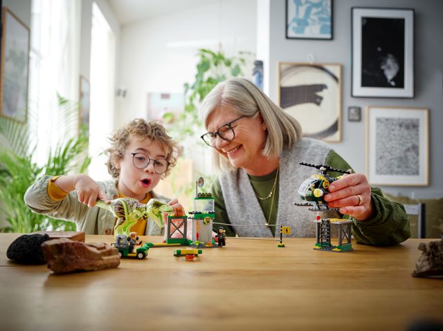 LEGO e Universal danno il Benvenuto ai Nuovi Set della linea Jurassic World