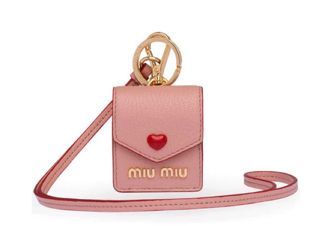 Cover Madras Love di Miu Miu per Airpods