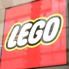 LEGO e Percassi Aprono le Porte del Nuovo LEGO Store di Napoli