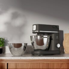 San Valentino con Electrolux e la Magia della Dark Cotton Cheesecake di Ernst Knam